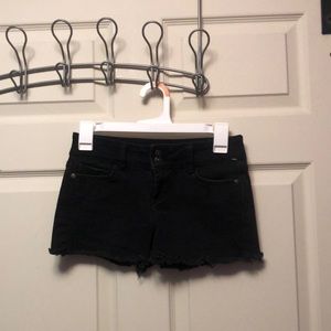 Delia’s low rise Y2K size 1/2 shorts